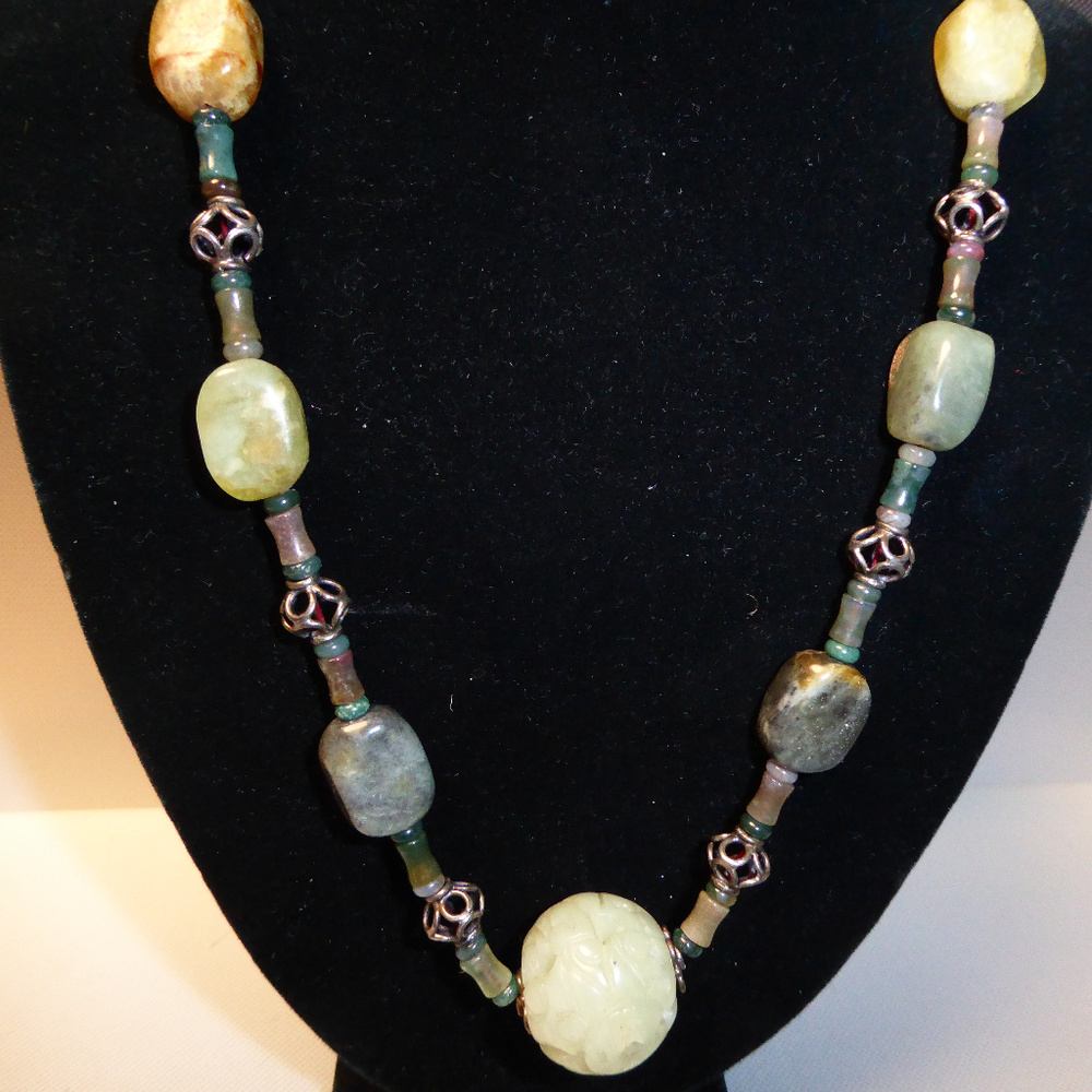 DANCE PARTY CARVED SNOW MELT JADE BALL 6 JASPER JADE BEADS SILVER